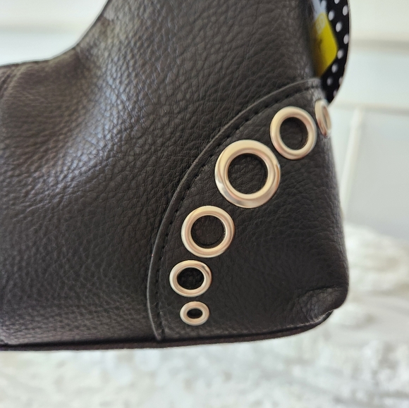 NWT Olivia and Kate New York Black Shoulder Bag.   Crossbody Strap included. - Picture 3 of 9